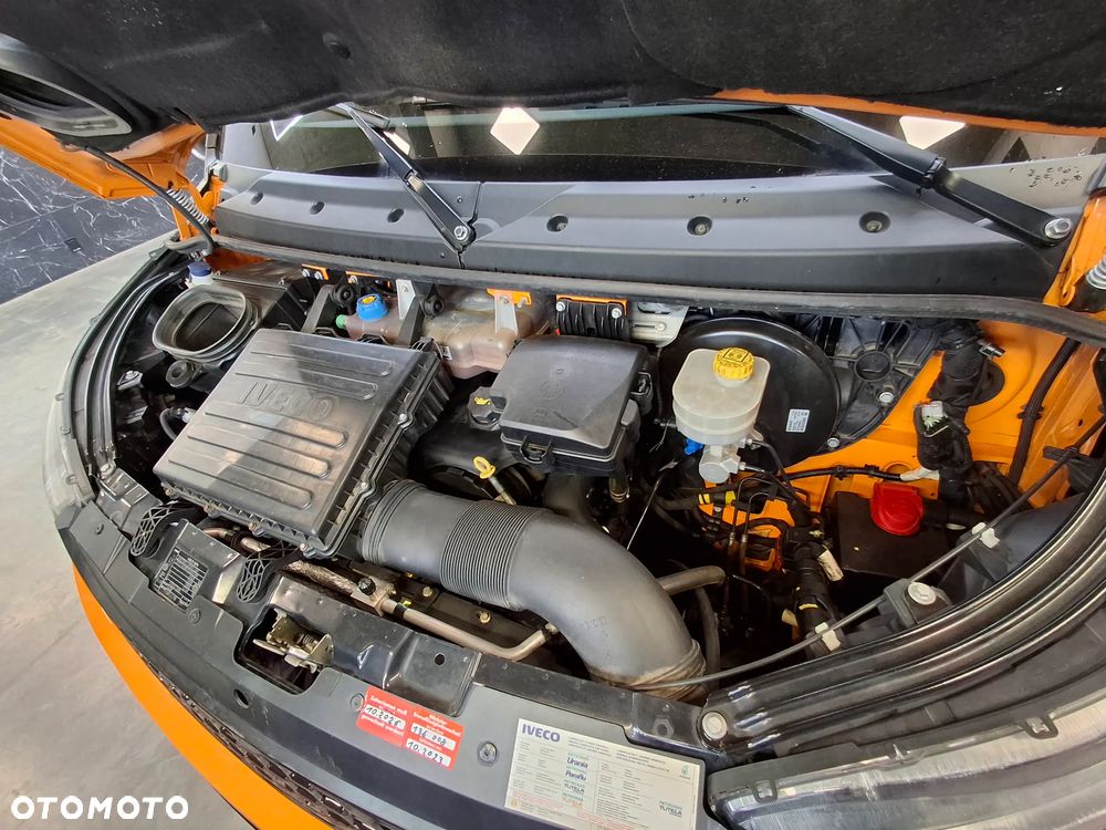 Iveco Daily 35-130 LIFT Doka Brygadówka Automat Hi Matic Plandeka Służba Drogowa Służba Autostradowa Hak Webasto Światła Ostrzegawcze Drogowy - 32