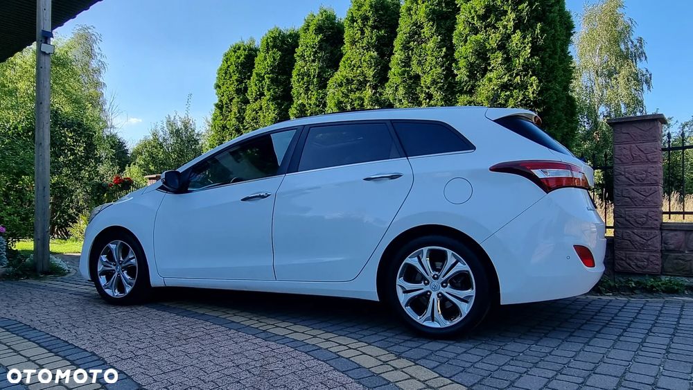 Hyundai i30 1.6 GDI Premium - 32