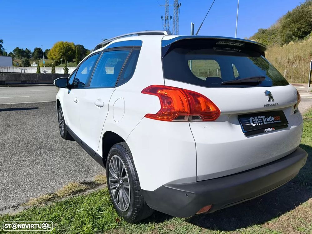 Peugeot 2008 1.2 VTi Active - 4