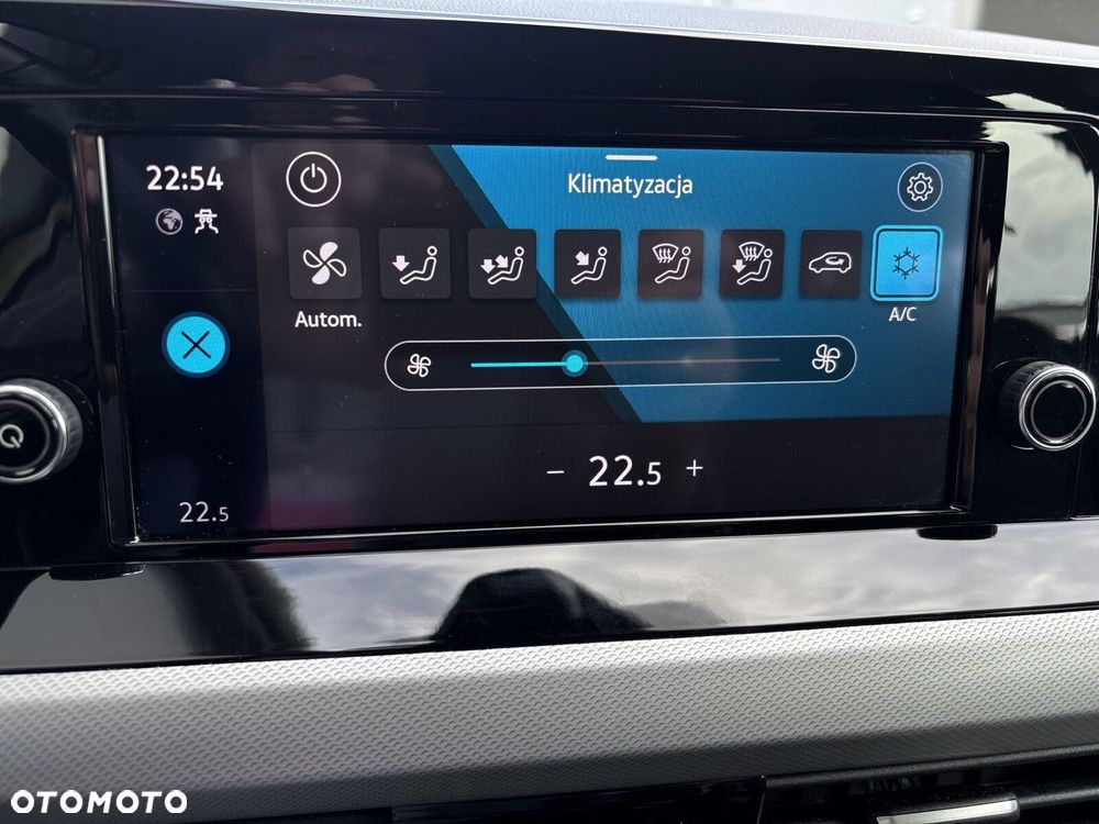Volkswagen Golf - 27