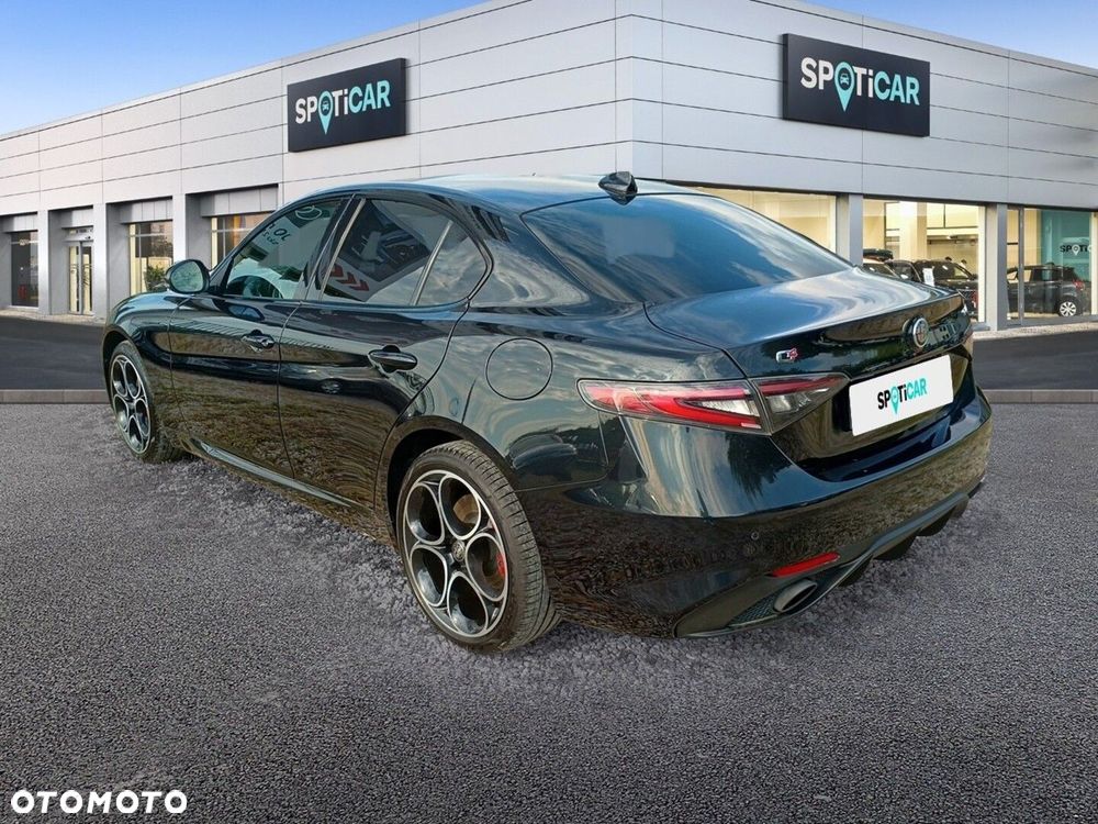 Alfa Romeo Giulia 2.0 Turbo Competizione Q4 - 8