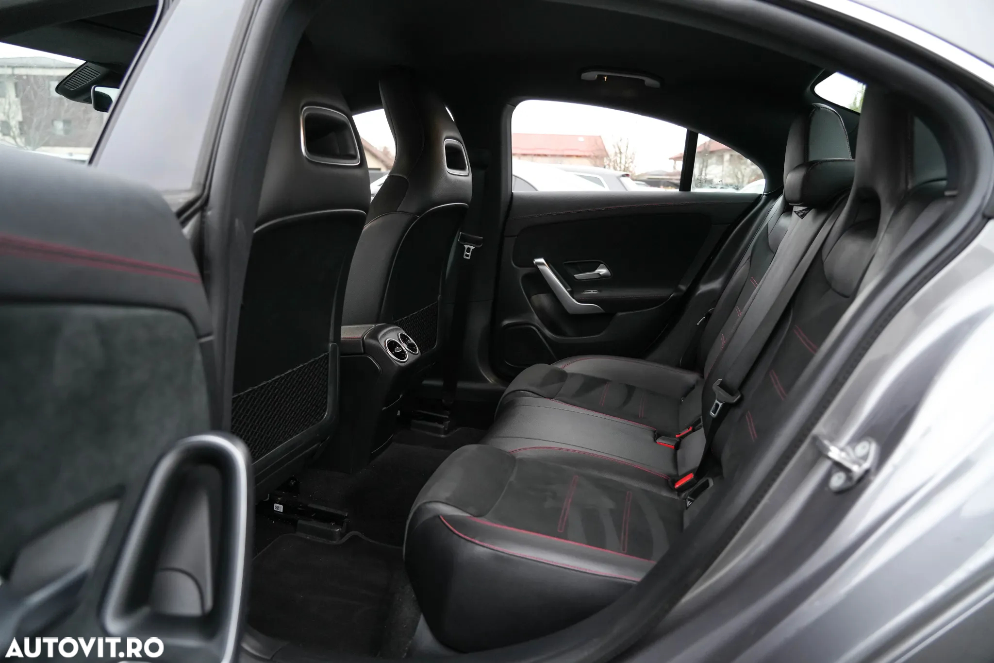 Mercedes-Benz CLA 200 7G-DCT AMG Line - 14