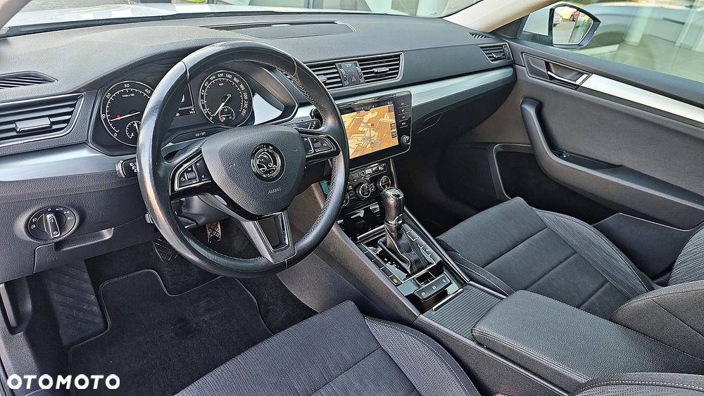 Skoda Superb 1.6 TDI Style DSG - 25