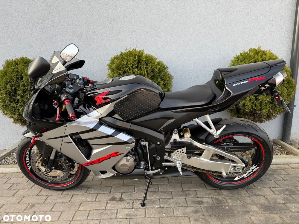 Honda CBR - 8