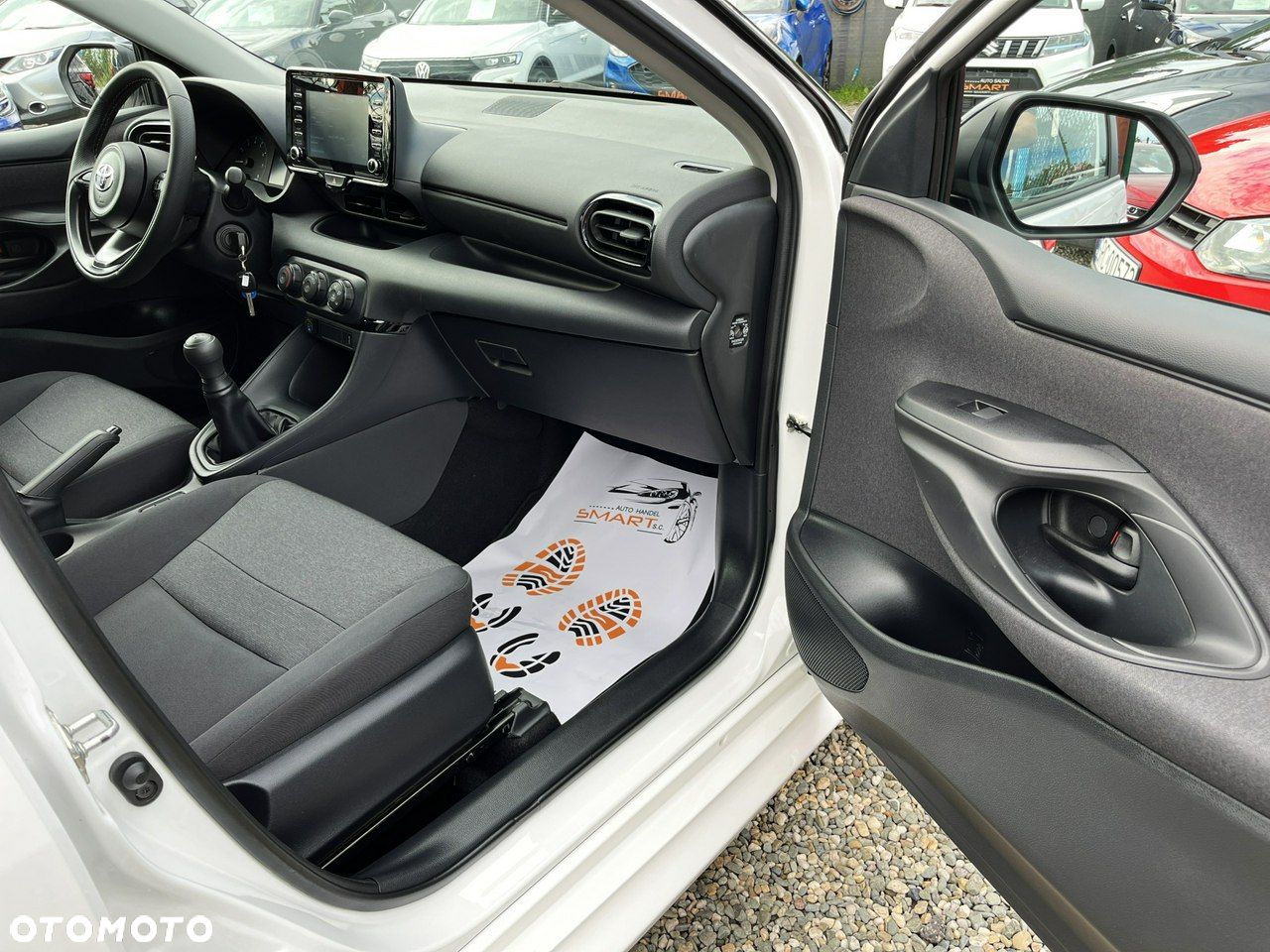 Toyota Yaris - 7