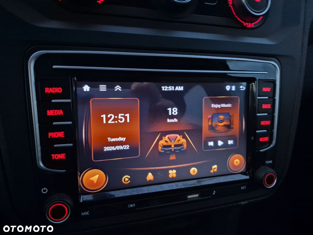 Volkswagen Caddy - 23