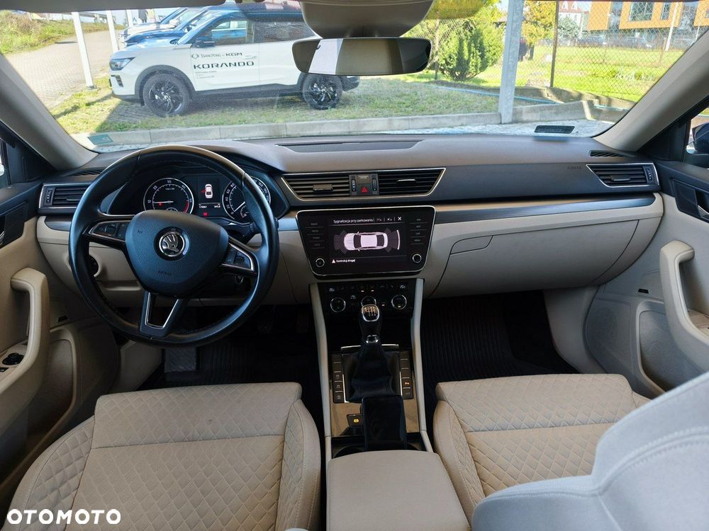 Skoda Superb 2.0 TDI Style - 19