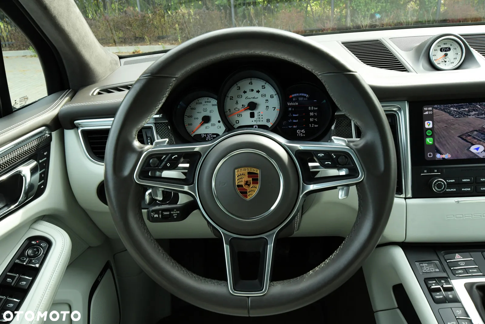 Porsche Macan Turbo - 18