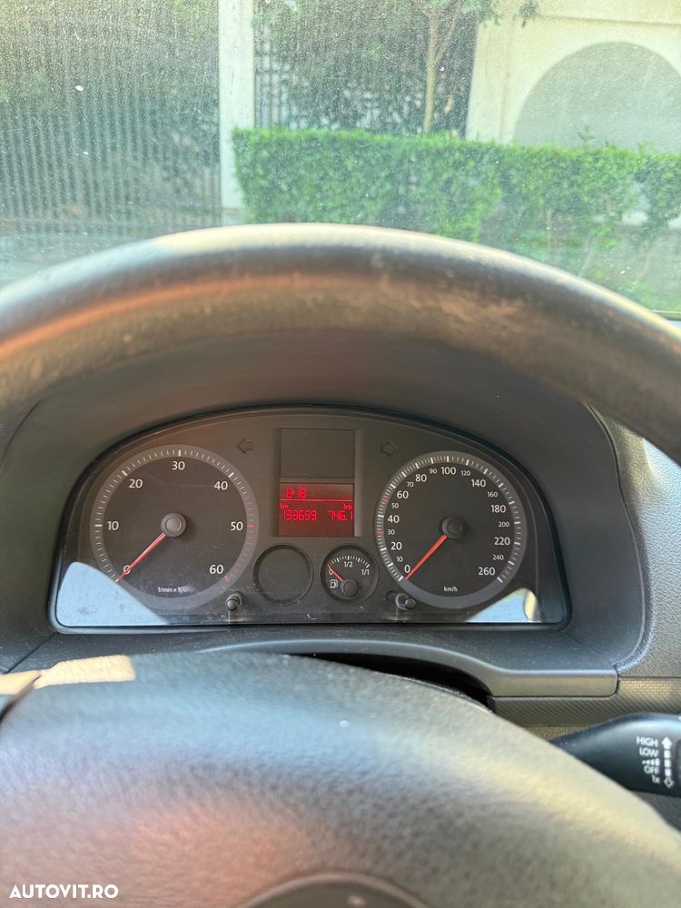 Volkswagen Caddy - 5