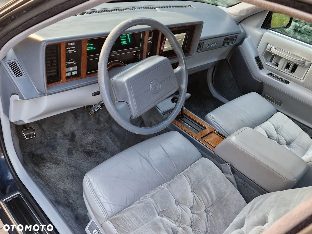 Cadillac Seville 4.9 STS - 27