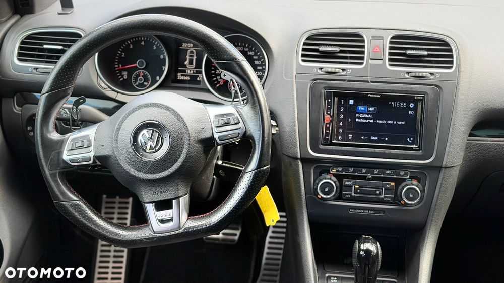 Volkswagen Golf 2.0 GTI DSG - 33