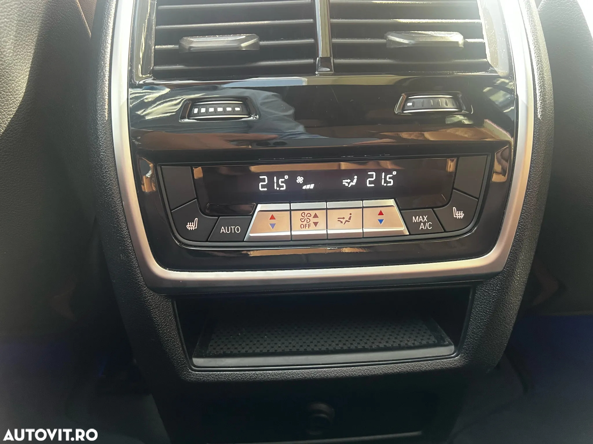 BMW X5 M M50i - 11