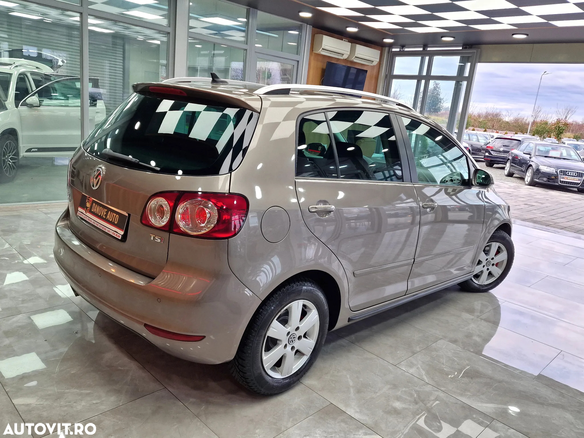 Volkswagen Golf Plus 1.4 TrendlineTSI DSG - 5