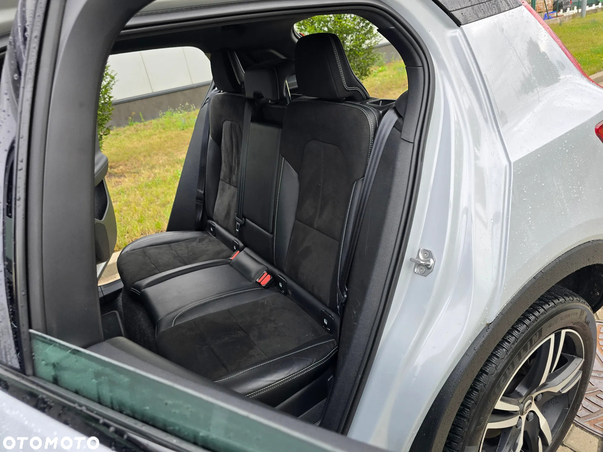 Volvo XC 40 B4 B AWD R-Design - 15