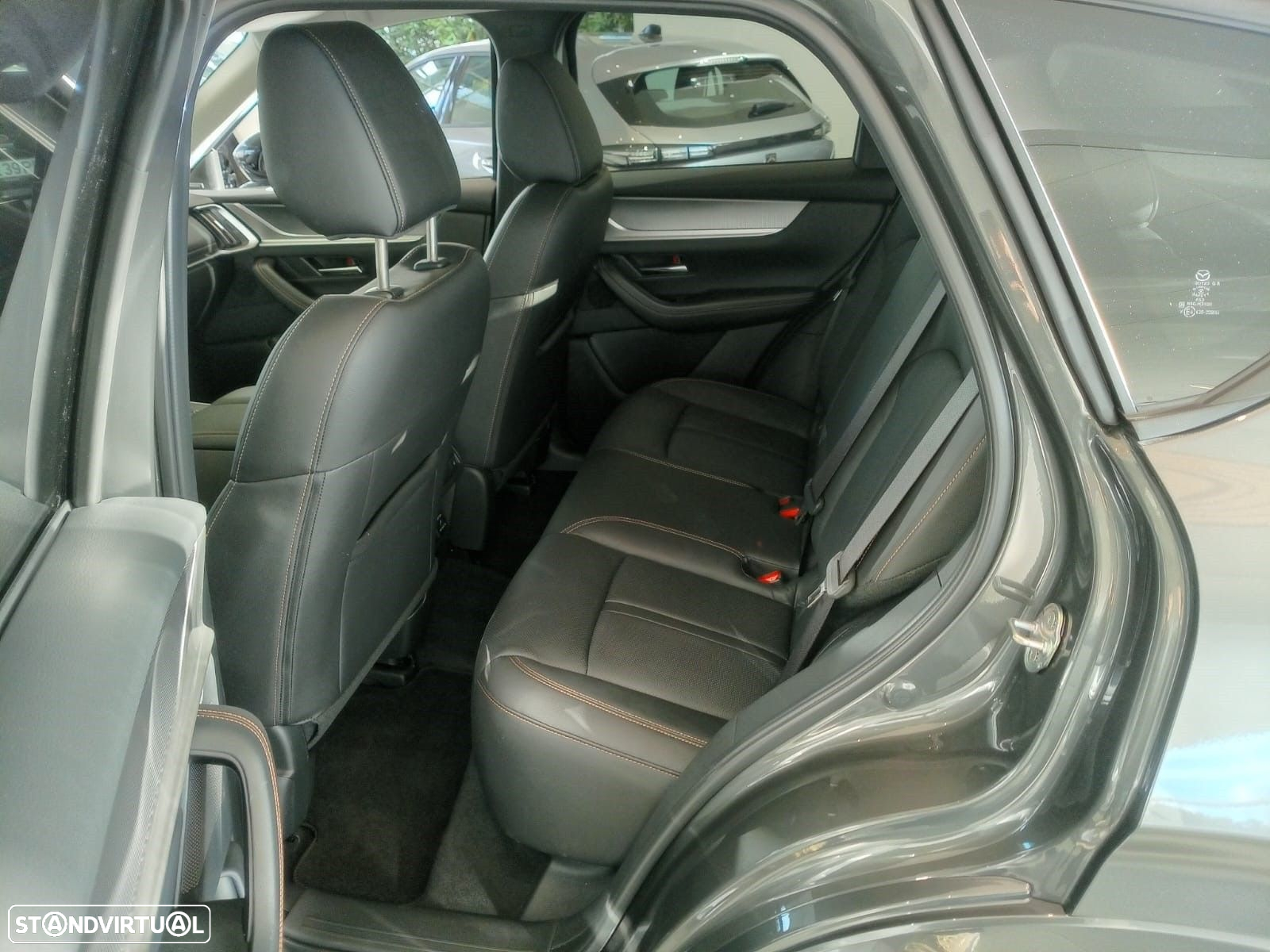 Mazda 2 1.5 L Hybrid VVT-i Agile - 3