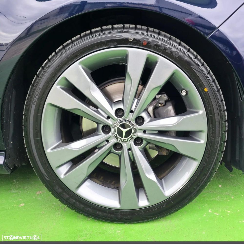 Mercedes-Benz CLA 180 d Shooting Brake - 8