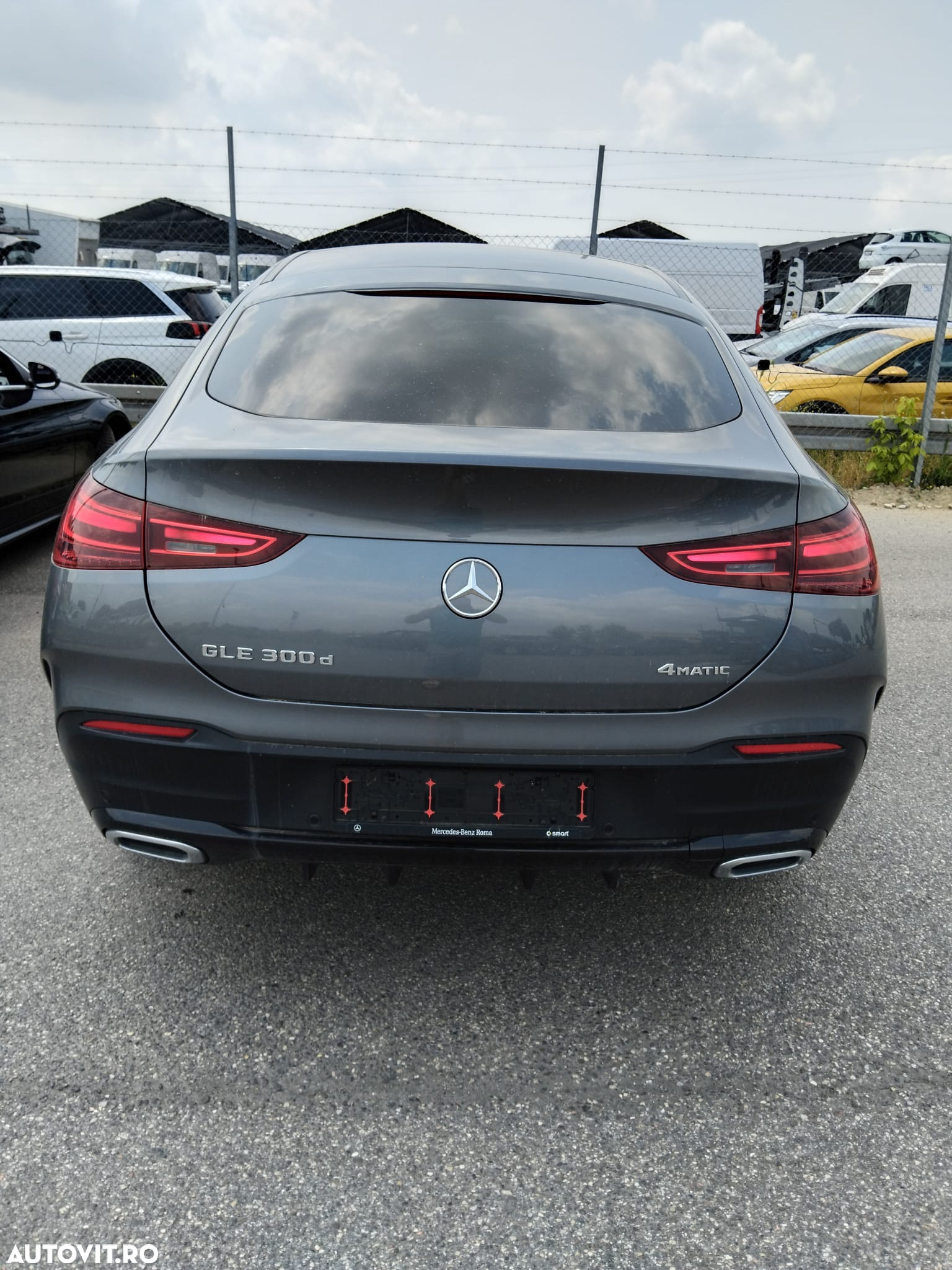 Mercedes-Benz GLE Coupe 300 d 4Matic 9G-TRONIC AMG Line - 3