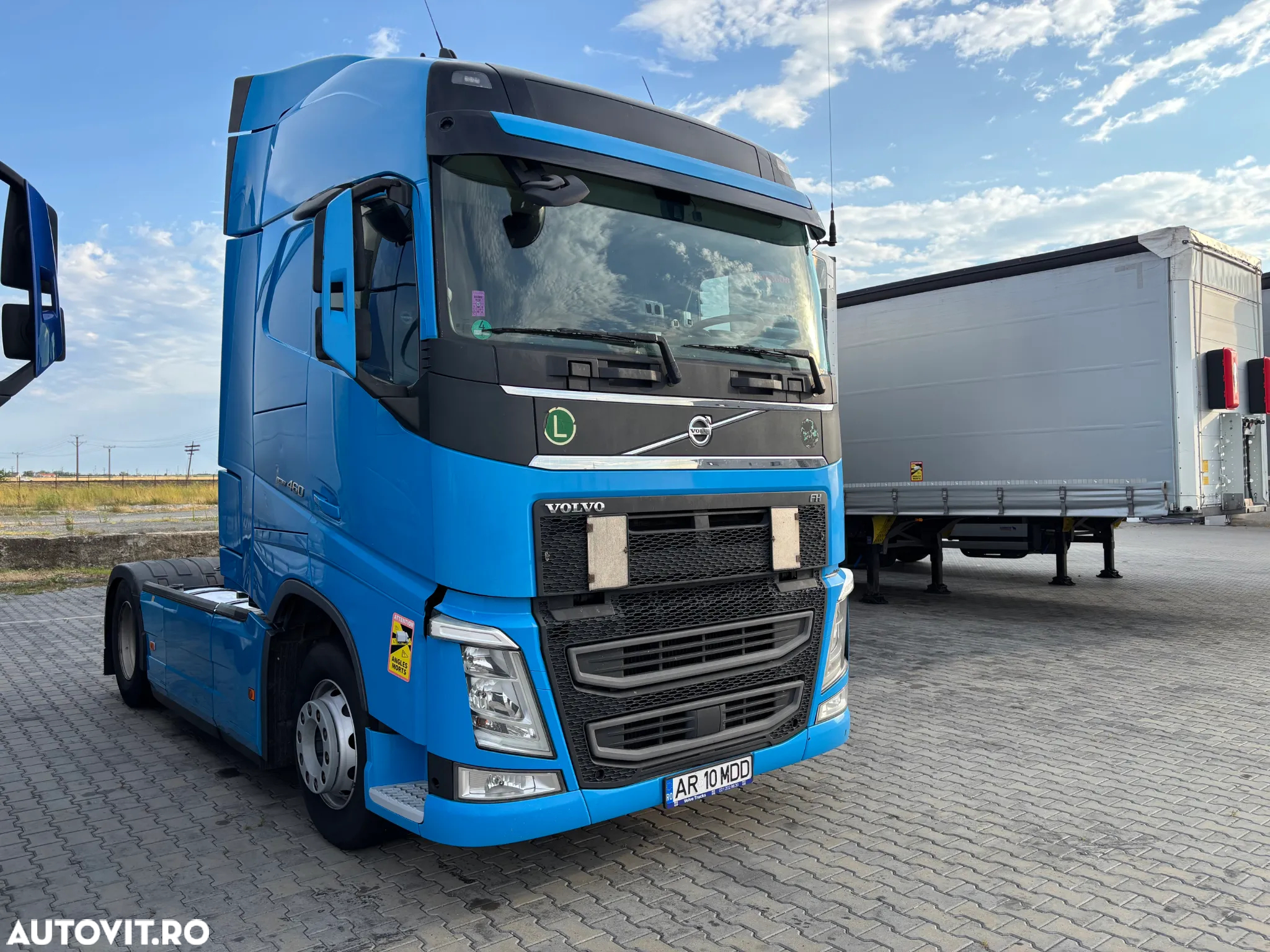 Volvo - 2