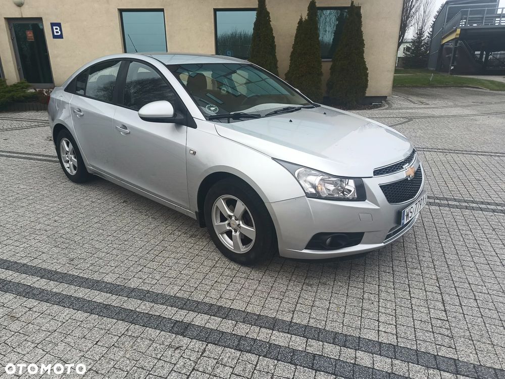 Chevrolet Cruze - 1