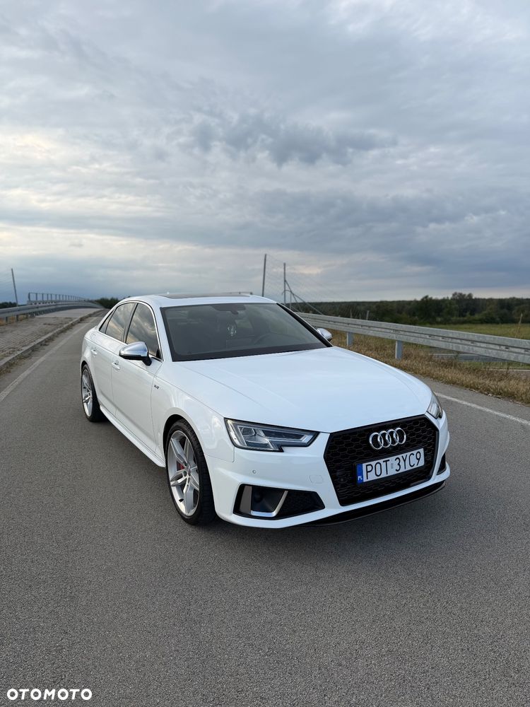 Audi S4 Limousine - 1