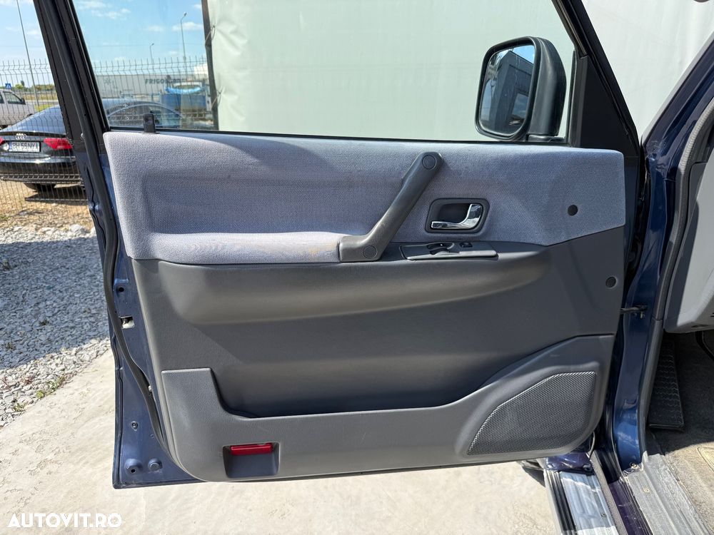 Mitsubishi Pajero Metal Top 2.5 TD GL - 14