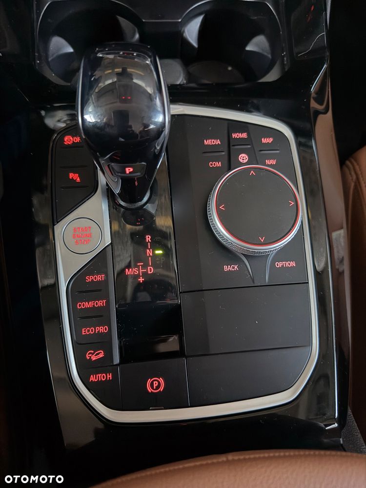 BMW X3 xDrive20i mHEV - 17