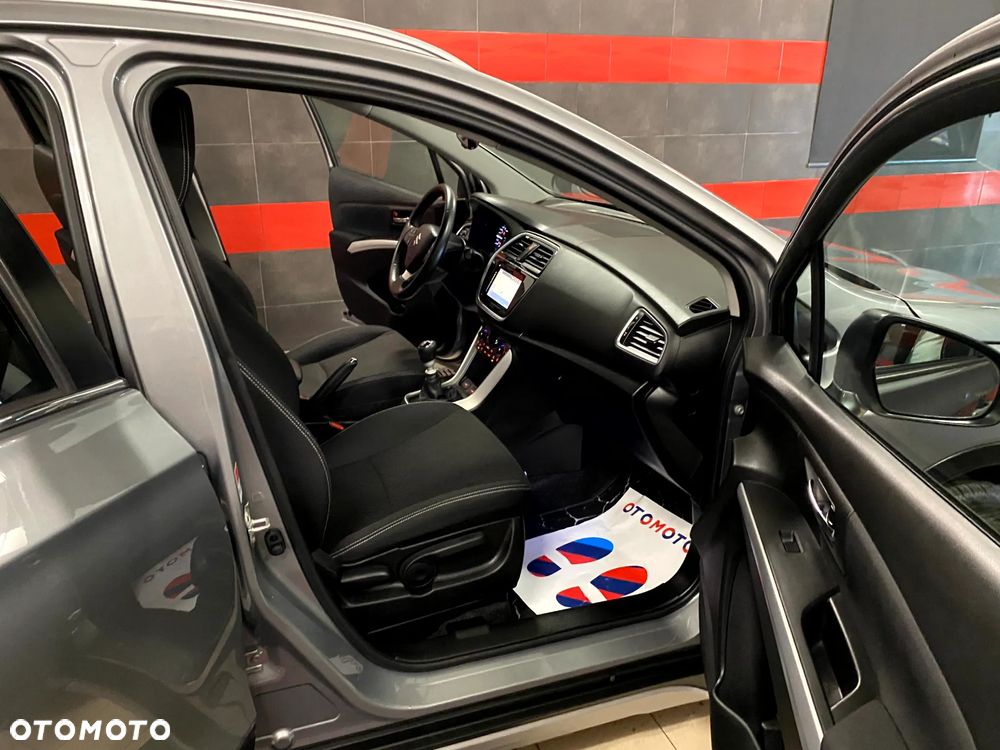 Suzuki SX4 S-Cross 1.4 Boosterjet Comfort - 19