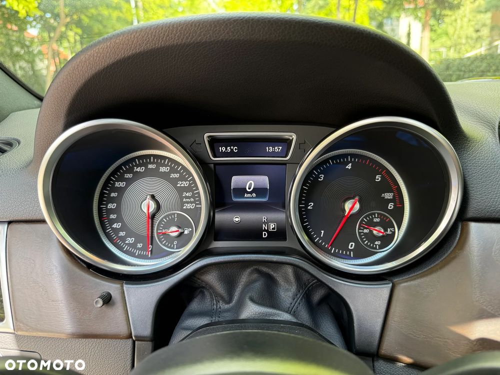 Mercedes-Benz GLE 350 d 4Matic 9G-TRONIC AMG Line - 16