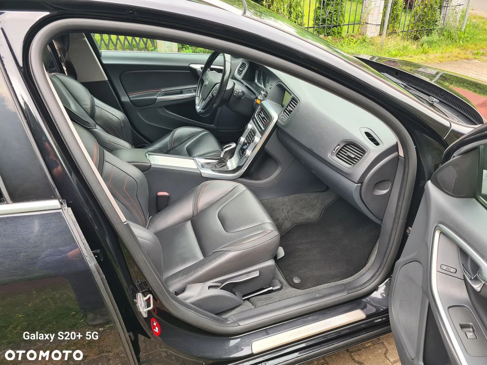 Volvo V60 D4 AWD Ocean Race - 21