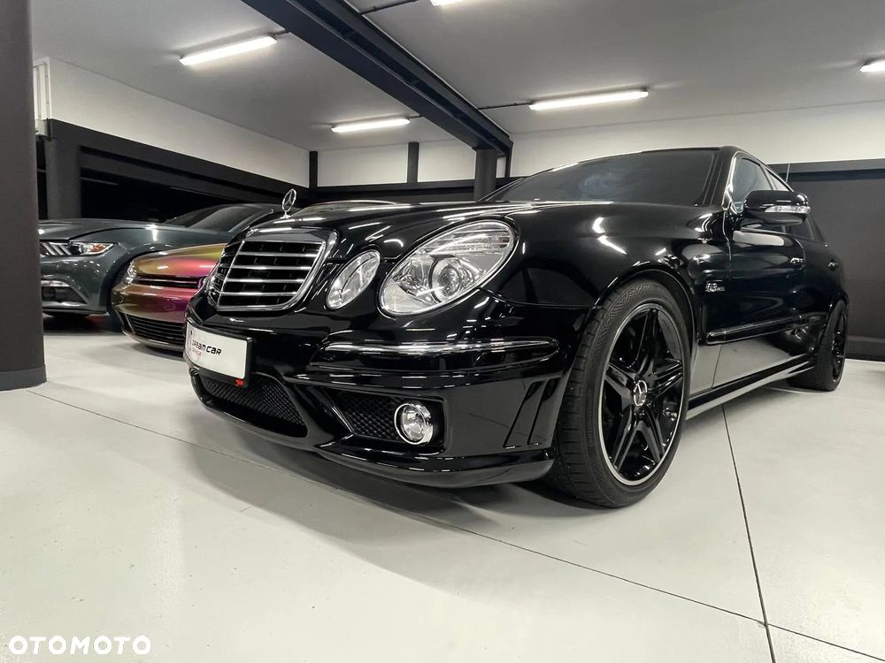 Mercedes-Benz Klasa E 63 AMG - 27