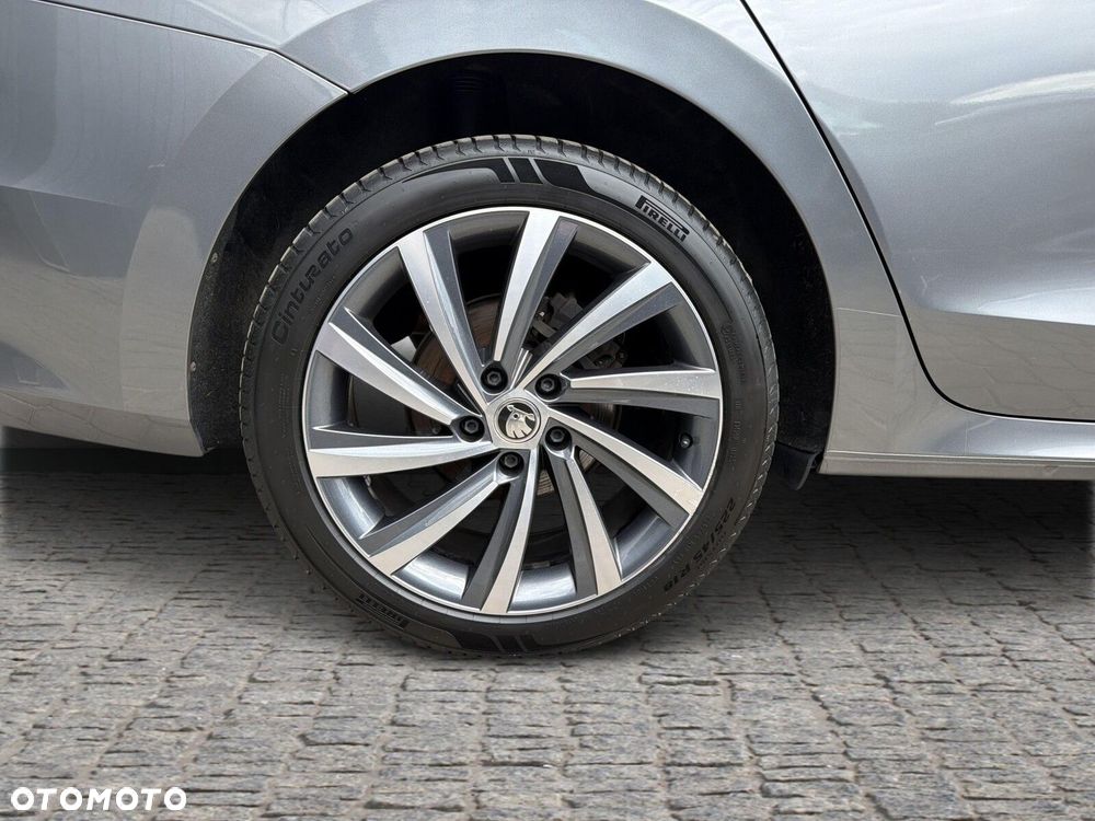 Skoda Octavia 2.0 TDI Ambition DSG - 19