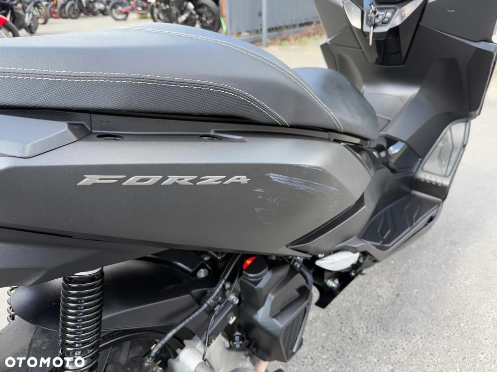 Honda NSS - 24