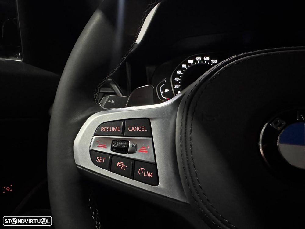 BMW 330 e Pack M Auto - 17
