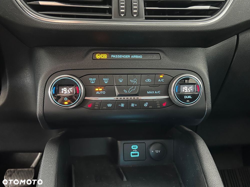 Ford Kuga 2.0 EcoBlue AWD Titanium X - 33