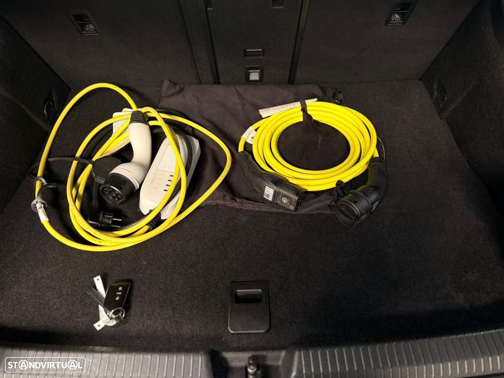 VW Golf 1.4 TSI e-Hybrid DSG - 42