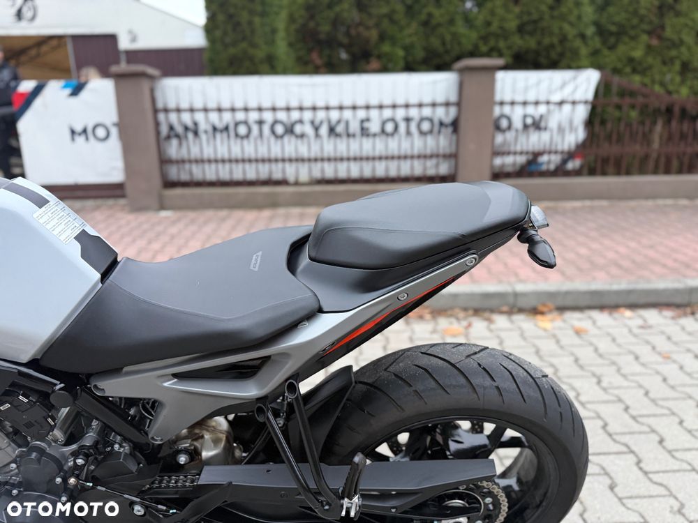 KTM Duke 790 - 25