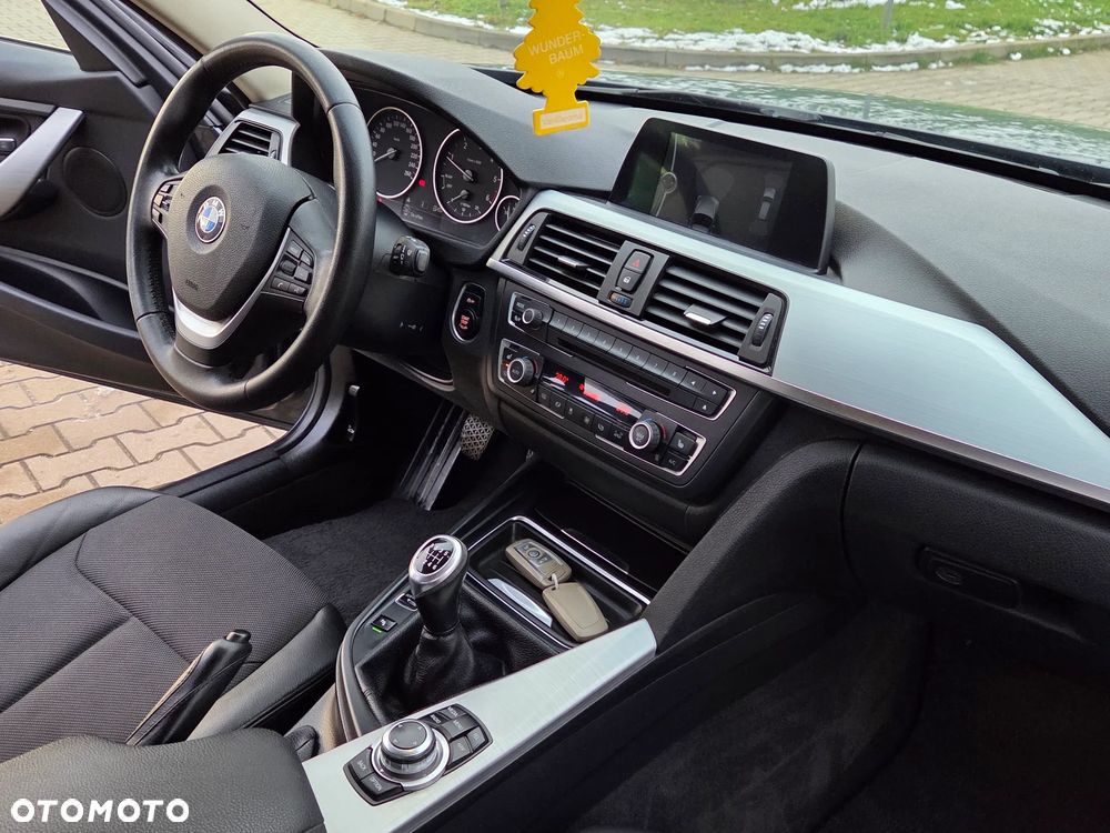 BMW Seria 3 320d Blue Performance Modern Line - 21