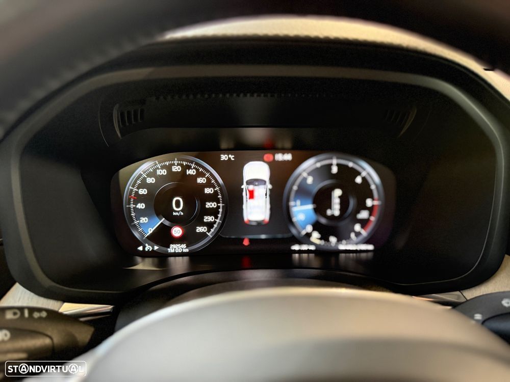 Volvo XC 40 2.0 D4 Inscription AWD - 33