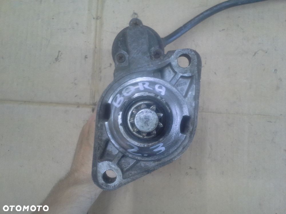 Volkswagen Bora 2.3 benzyna rozrusznik - 6