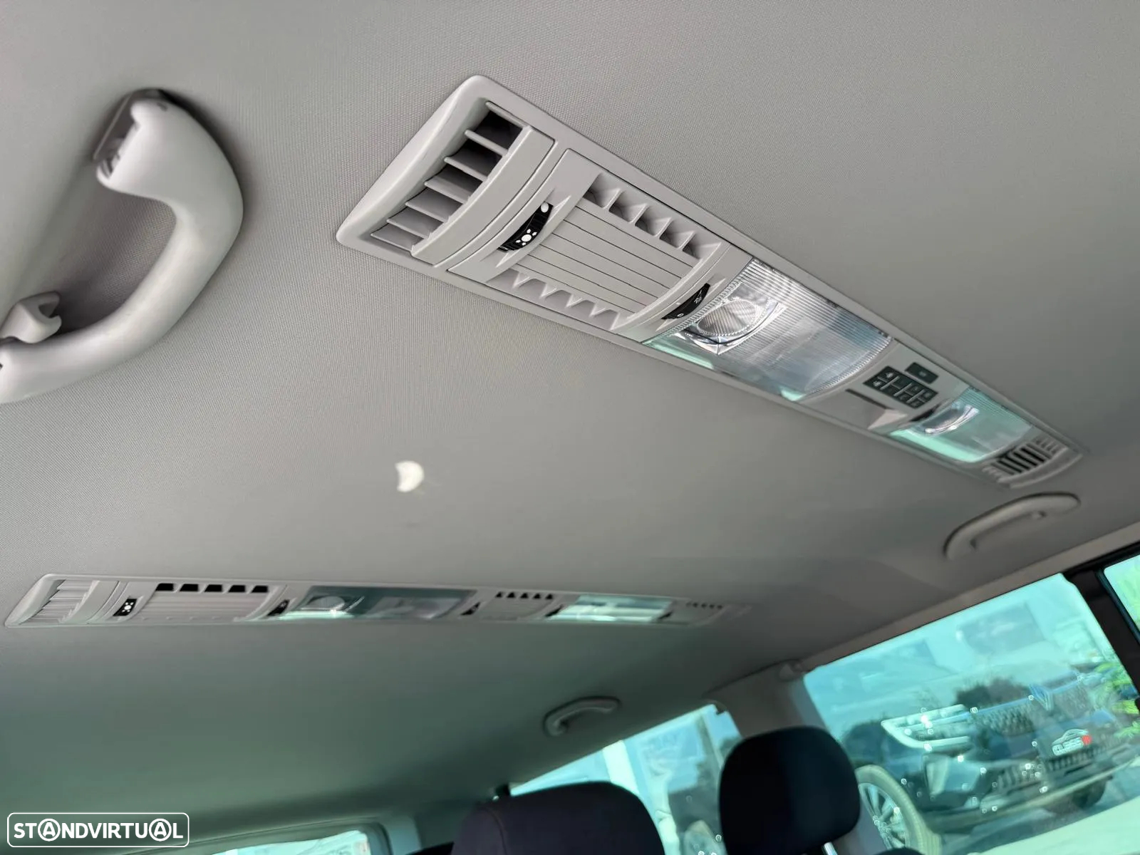 VW Caravelle 2.0 TDi BM Longa Comfortline - 30