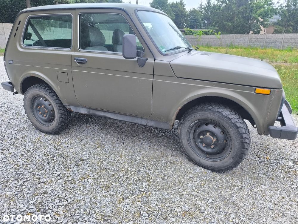 Lada Niva - 1