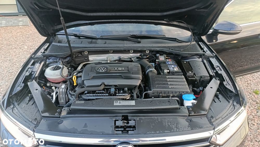 Volkswagen Passat - 17