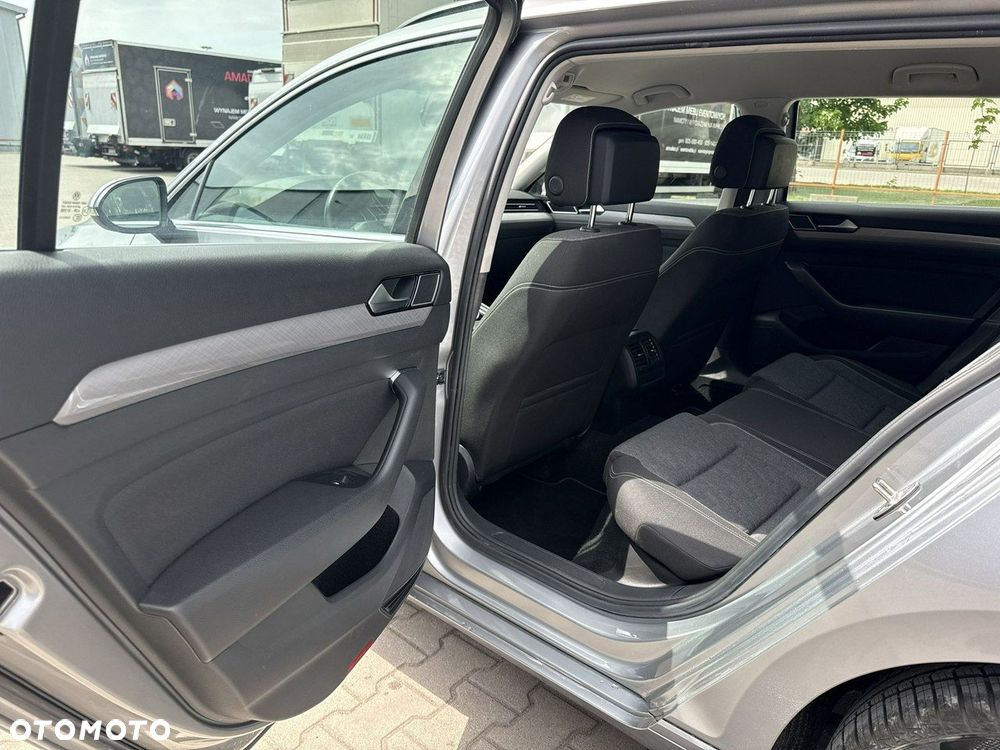 Volkswagen Passat 1.5 TSI EVO Business DSG - 14