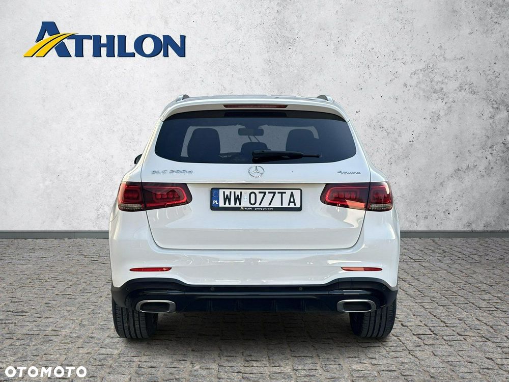 Mercedes-Benz GLC - 4