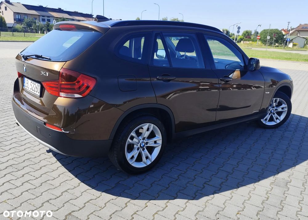 BMW X1 xDrive18d - 15