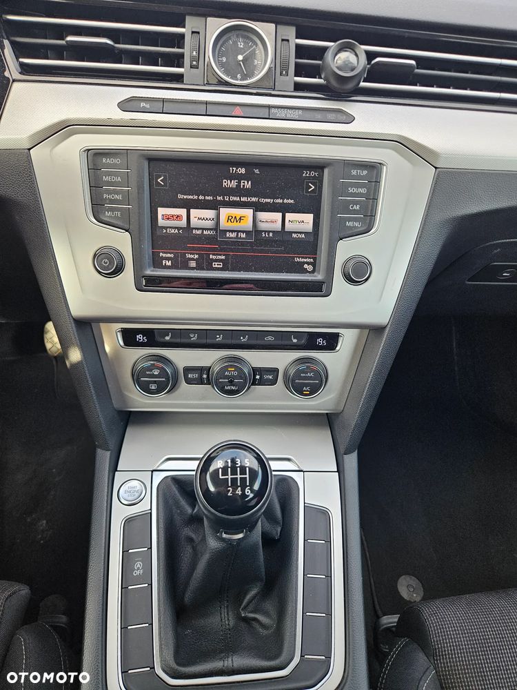 Volkswagen Passat Variant 1.4 TSI ACT (BlueMotion Technology) Comfortline - 14