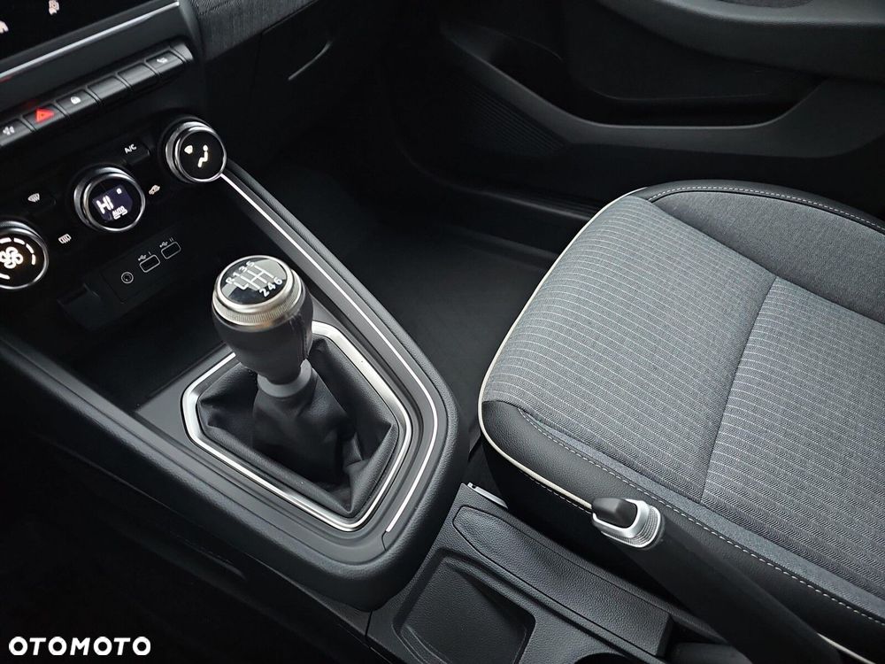 Renault Clio 1.0 TCe Techno - 24