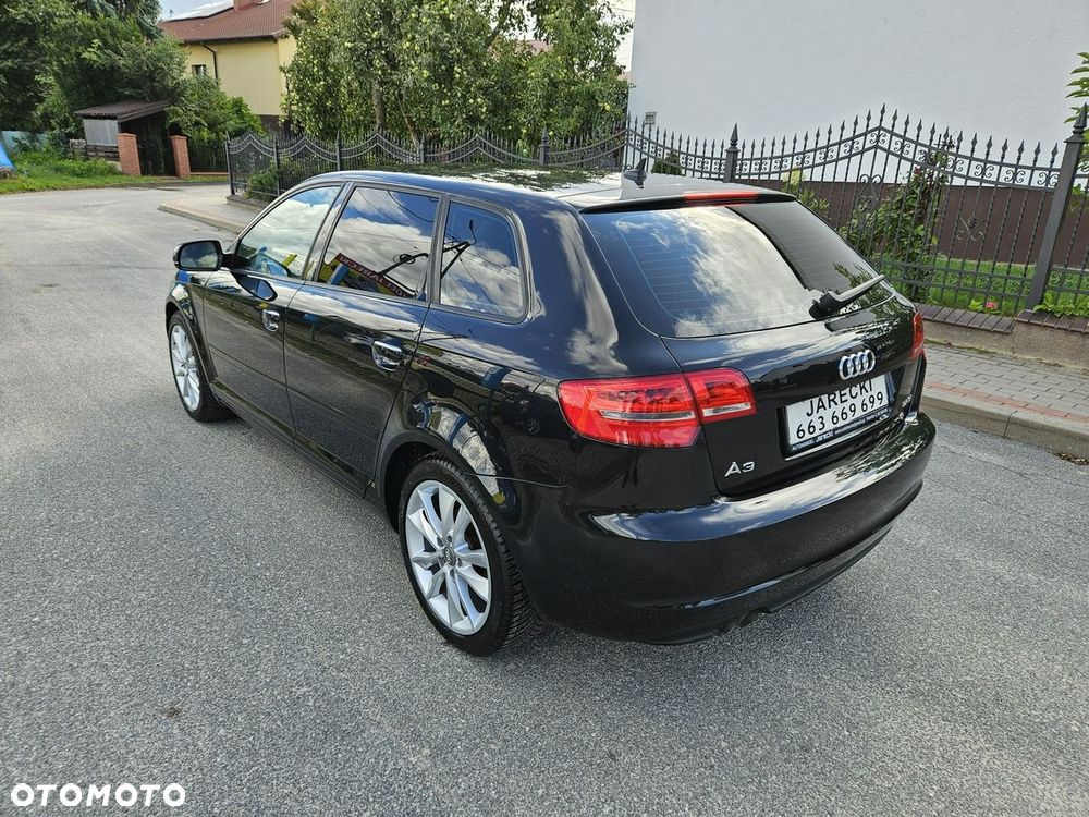 Audi A3 Sportback - 6