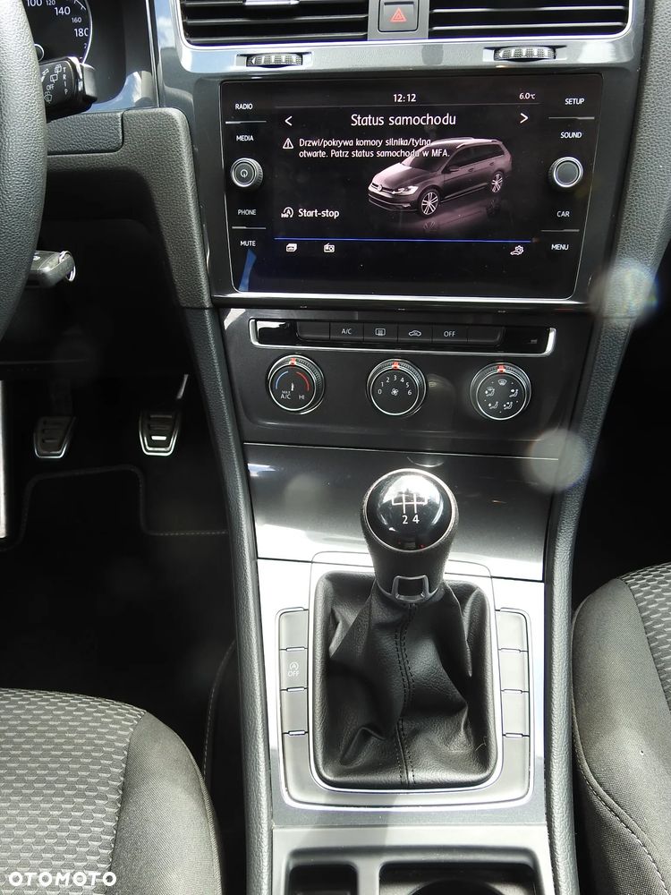 Volkswagen Golf - 9