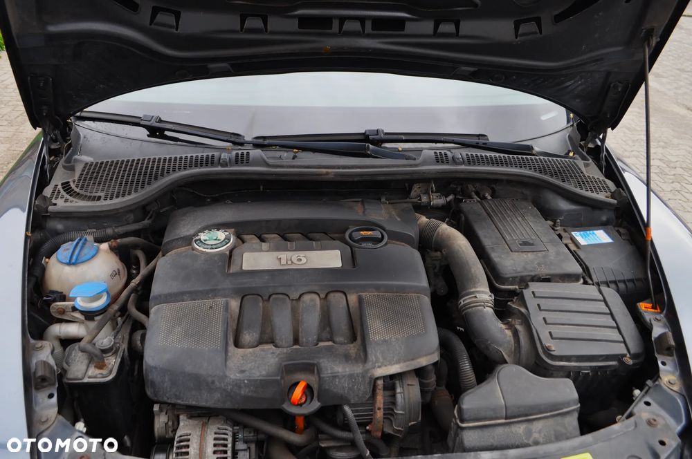 Skoda Octavia 1.6 Combi Selection - 29